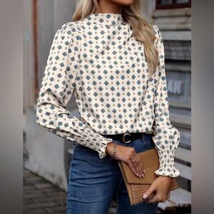 SHEIN Clasi Allover Print Mock Neck Flounce Sleeve Blouse